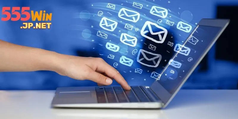 Bạn hãy liên hệ 555win qua email và các trang mạng xã hội 